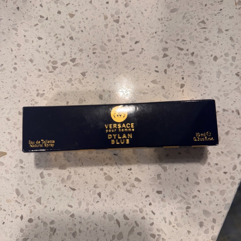 NIB Versace Dylan Blue Eau de Toilette travel spray 10ml